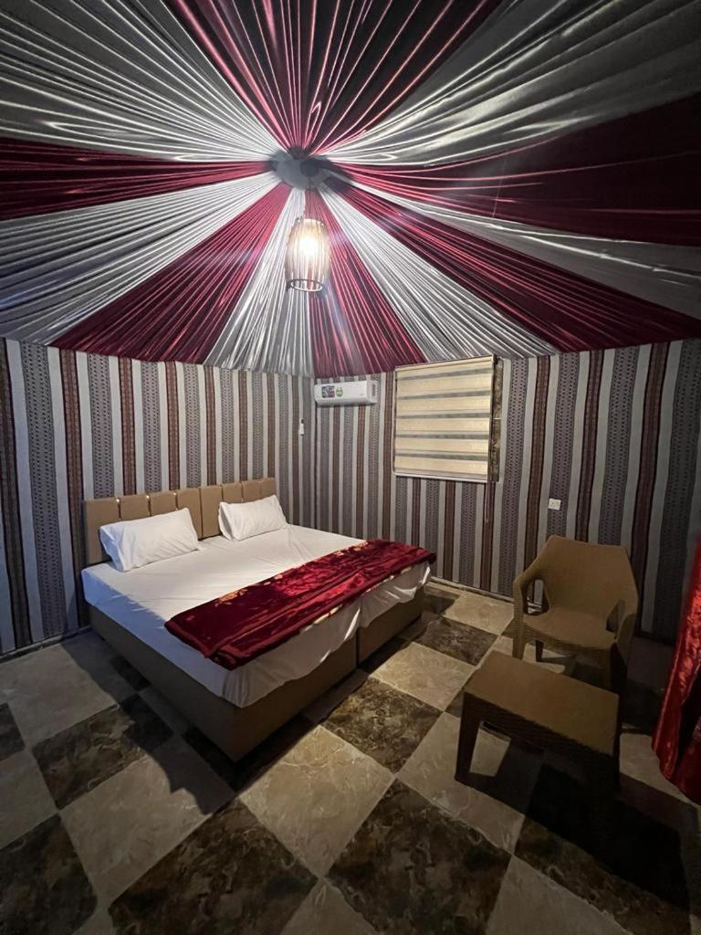 Scarlet Luxury Camp Wadi Rum Eksteriør bilde
