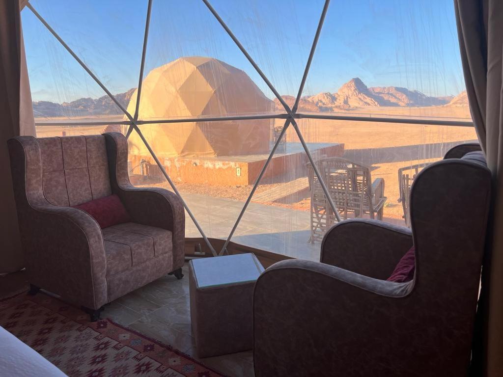 Scarlet Luxury Camp Wadi Rum Eksteriør bilde