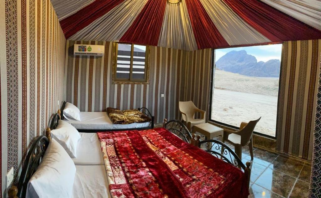 Scarlet Luxury Camp Wadi Rum Eksteriør bilde