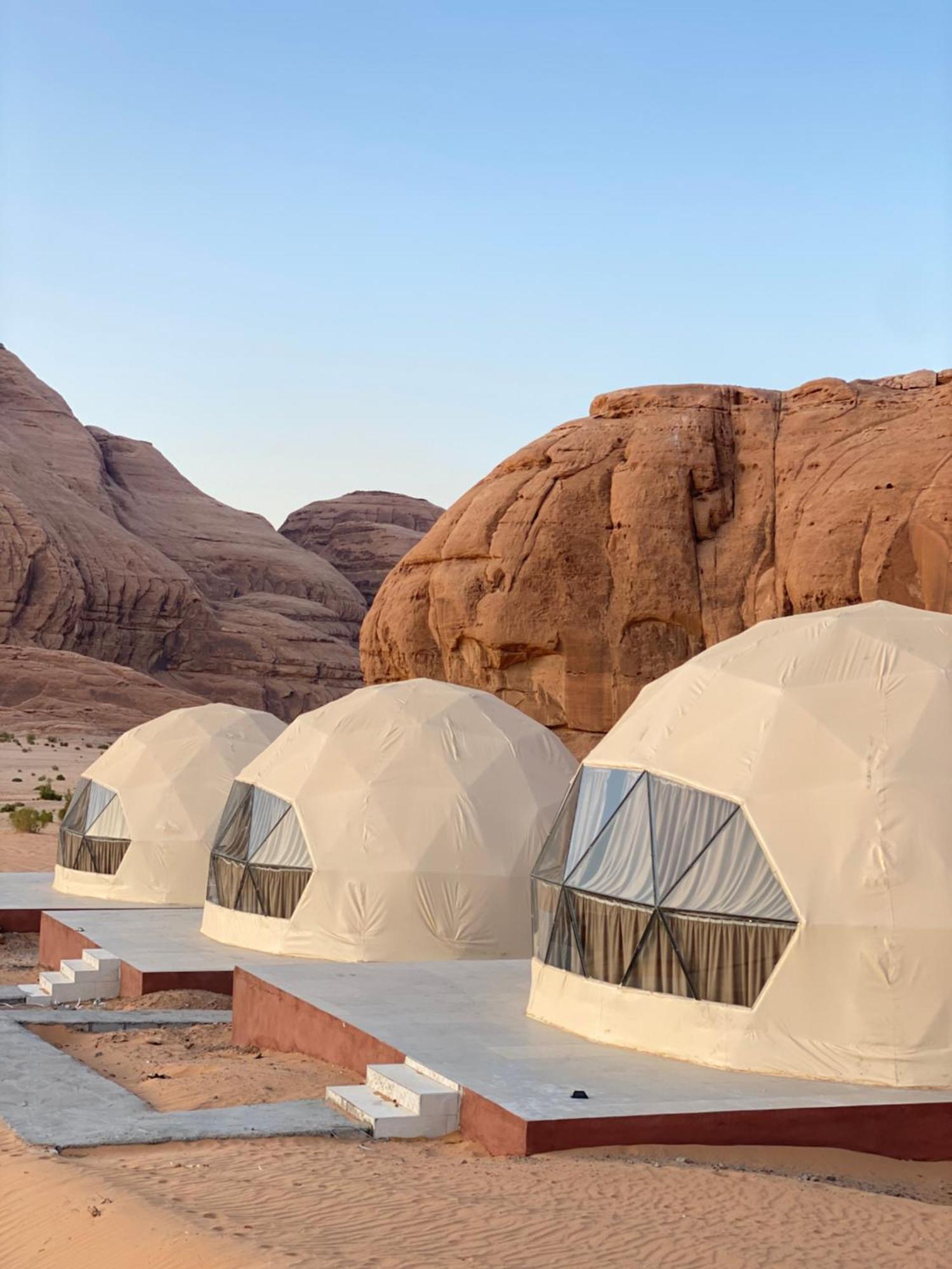 Scarlet Luxury Camp Wadi Rum Eksteriør bilde