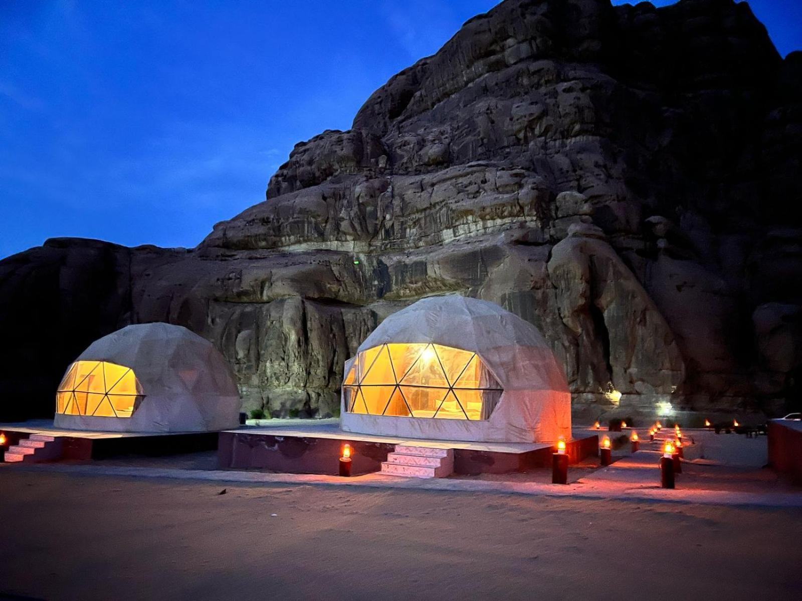 Scarlet Luxury Camp Wadi Rum Eksteriør bilde
